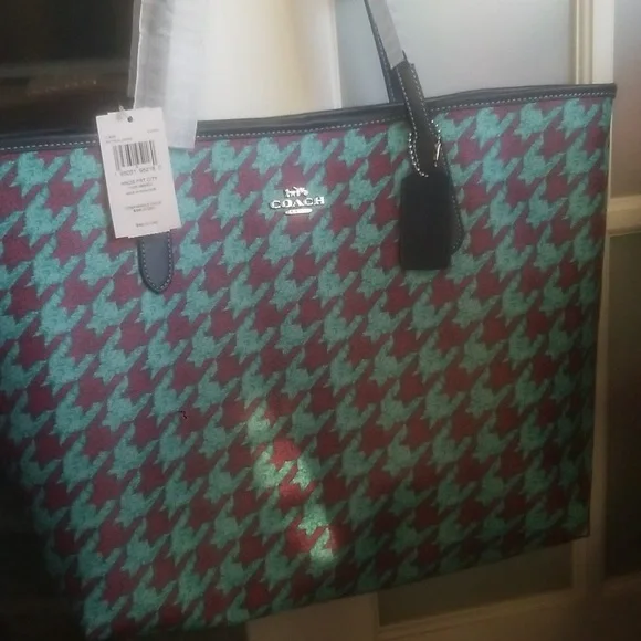 Coach City Tote With Hounds tooth Print NWT  MSRP $398 *** - Picture 9 of 9